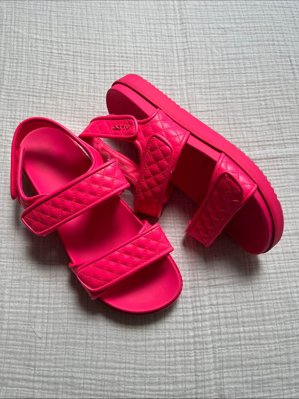 Aldo Pink Quilted Adjustable Strap Platform Slide Sandals 10